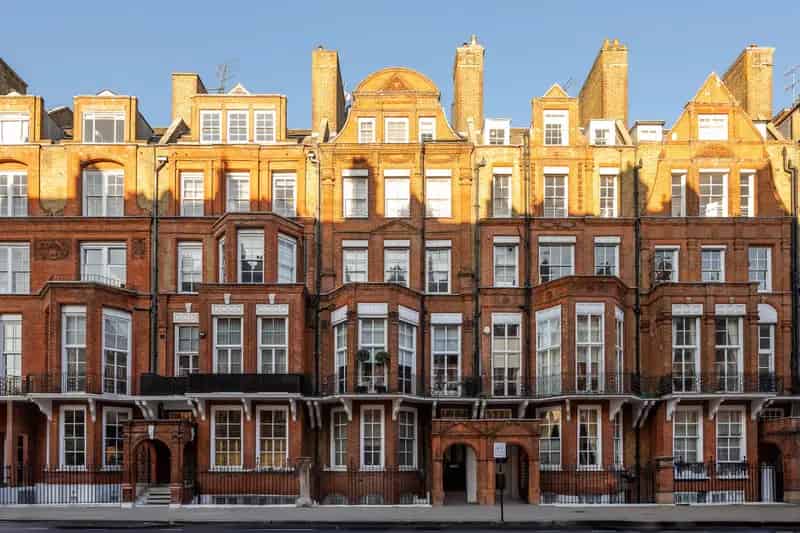 Knightsbridge Apartment - Newly Refurbished First Floor Pont Street