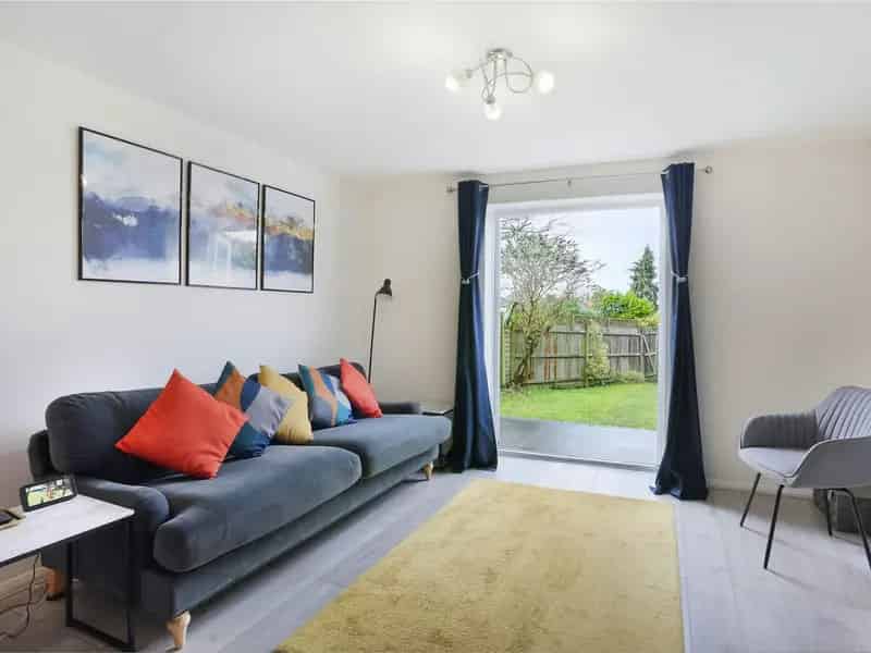 2-Bed End Terrace House South Sutton Freehold