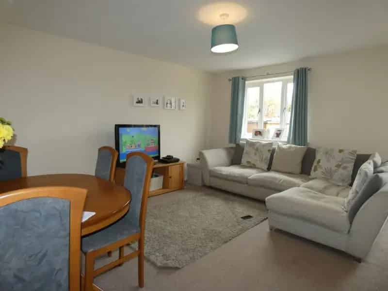 3 Bedroom Family Home For Sale