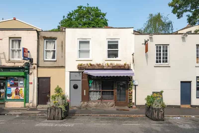 Studio Flat near Whiteladies Road - Single Professional Only