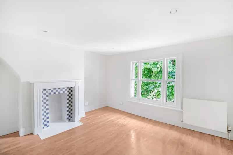 1 Bedroom Flat for Sale in Grand Period Conversion