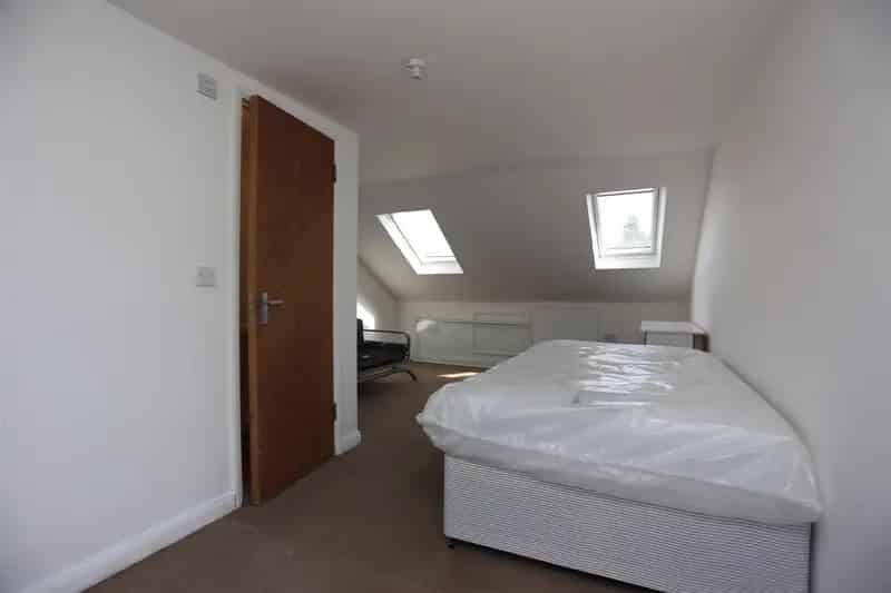 6 Bedroom House to Rent Near Preston Circus Brighton