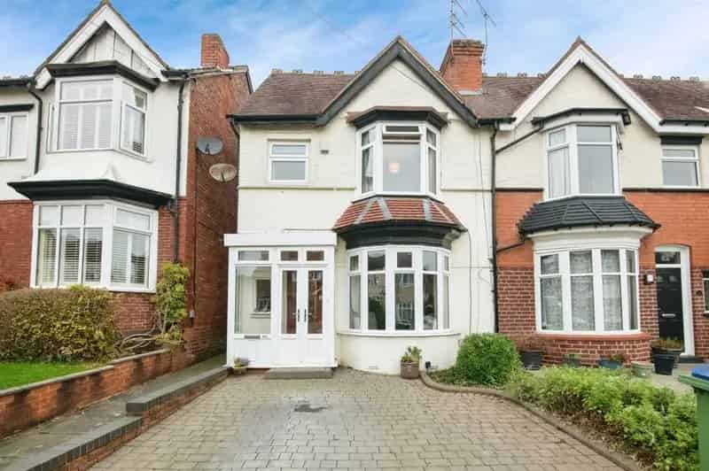 3 Bed End Terrace House Bearwood Family Home