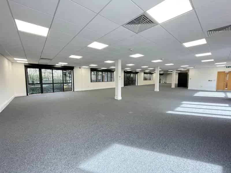 Modern Detached Office Building Witney