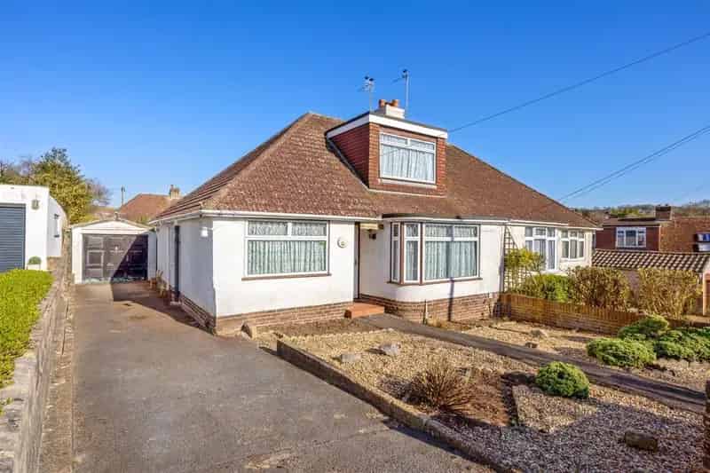 4 Bedroom Semi Detached Bungalow For Sale