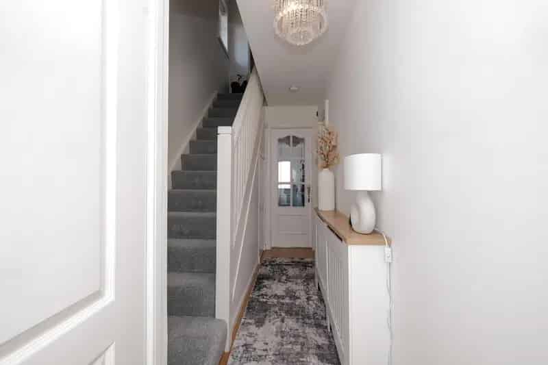 3 Bedroom Semi-Detached House for Sale in Cove