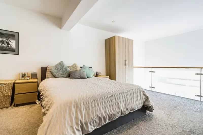 1 Bedroom Duplex Apartment for Sale Salford Quays