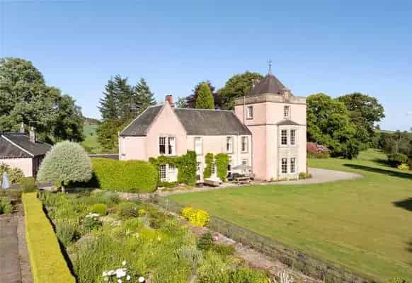 Row House Dunblane 52 Acres Family Home Heated Pool Tennis Court