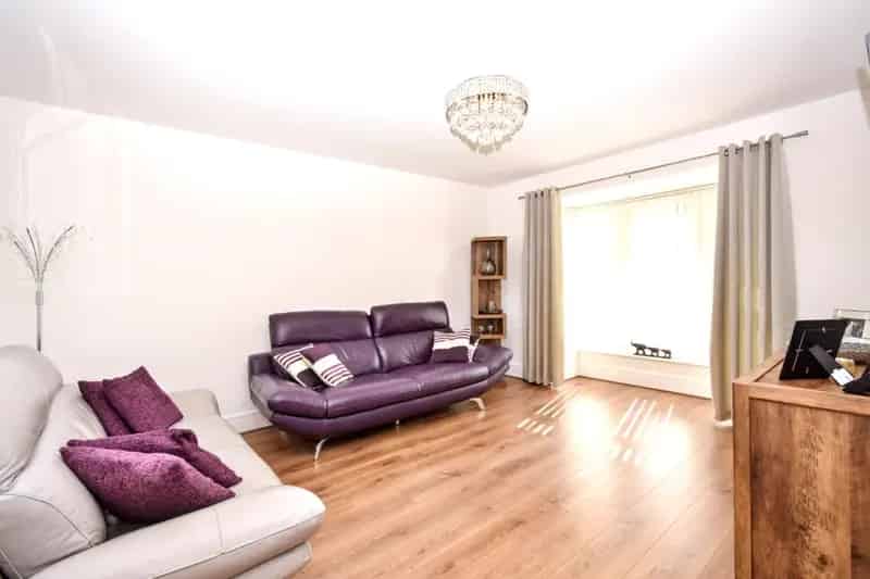 Stunning 4-Bed Detached House Wakefield Modern Luxury Family Home