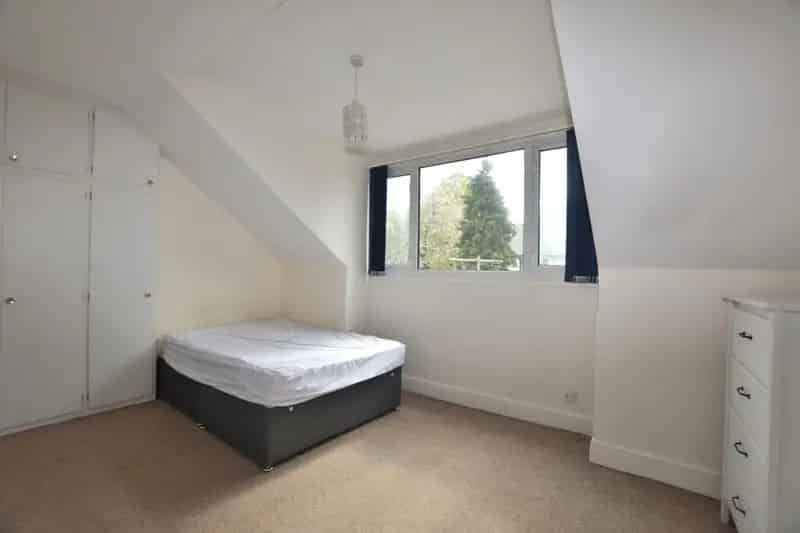 3 Bedroom Maisonette Redland Furnished Available Mid July