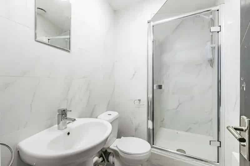 One Bedroom Unfurnished Duplex Apartment Available June