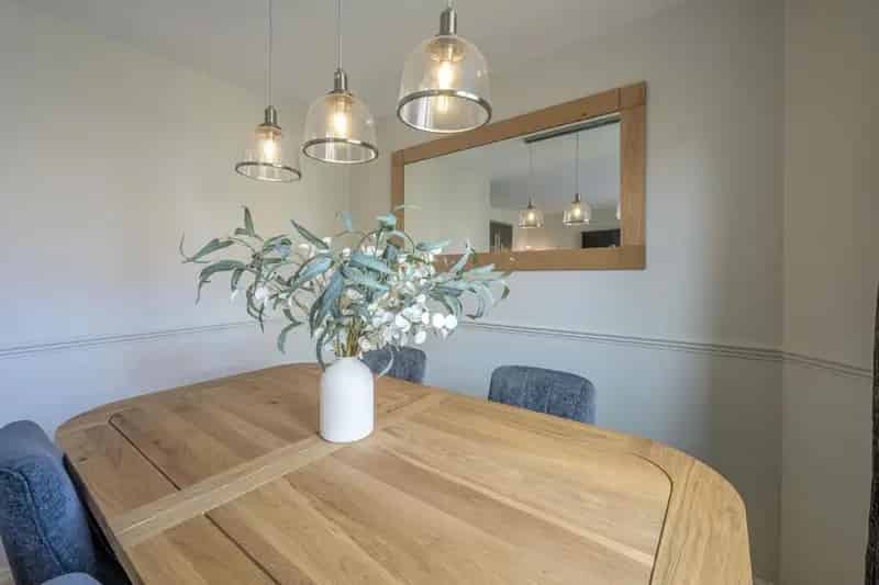 4 bed house for sale