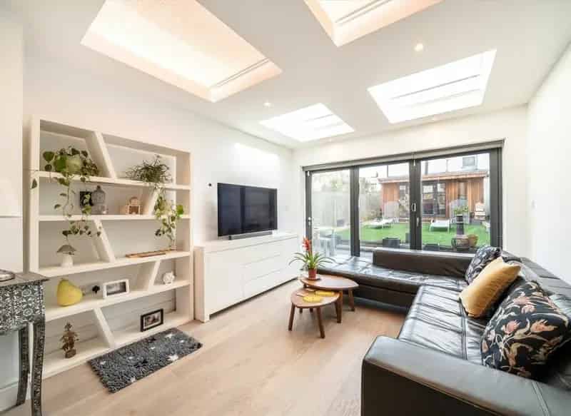 2 Bed Flat Near Tooting Bec Common Modern Kitchen Garden Studio