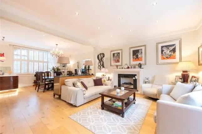 3 Double Bedroom Maisonette Primrose Hill London