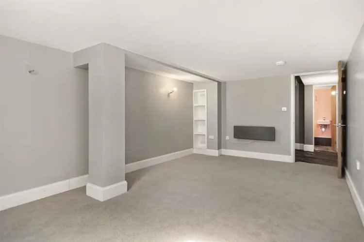 3 Bedroom Flat to Rent near Clapham Common