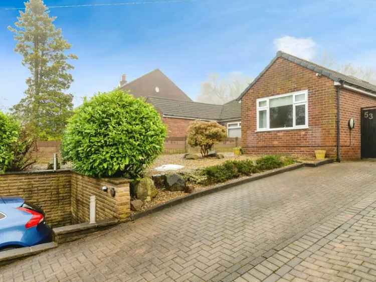 Bungalow For Sale in Wigan Lower Road, Wigan, England