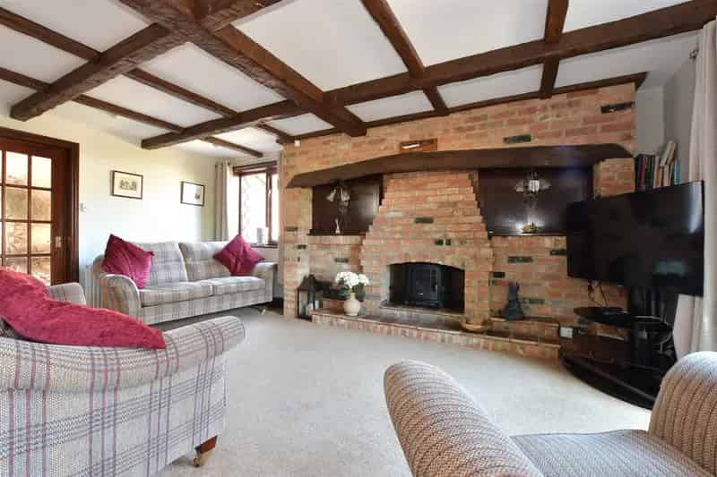 4 Bedroom Detached House for Sale in Brading