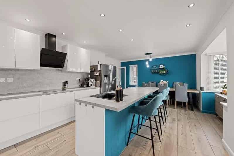 4 Bed Detached Bungalow For Sale