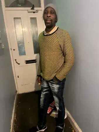 1 Room Flat London 20m2 Roommate Wanted R&B Music Lover