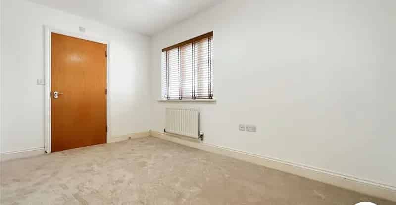 2 Bed Flat to Rent Gillingham Allocated Parking Ensuite
