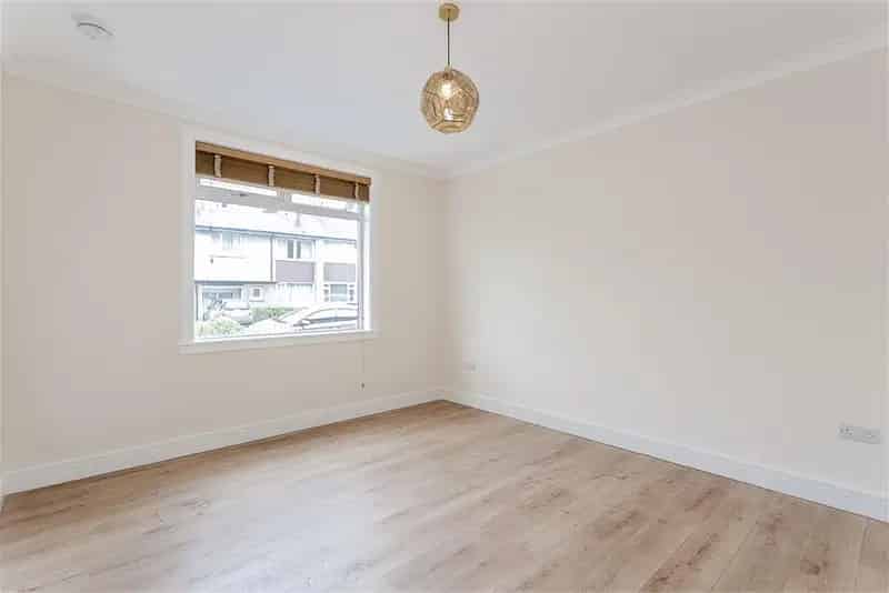3 Bed House Craigentinny Edinburgh New Kitchen Bathroom
