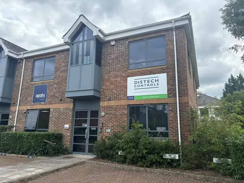 Modern Self Contained Office Building Bourne End