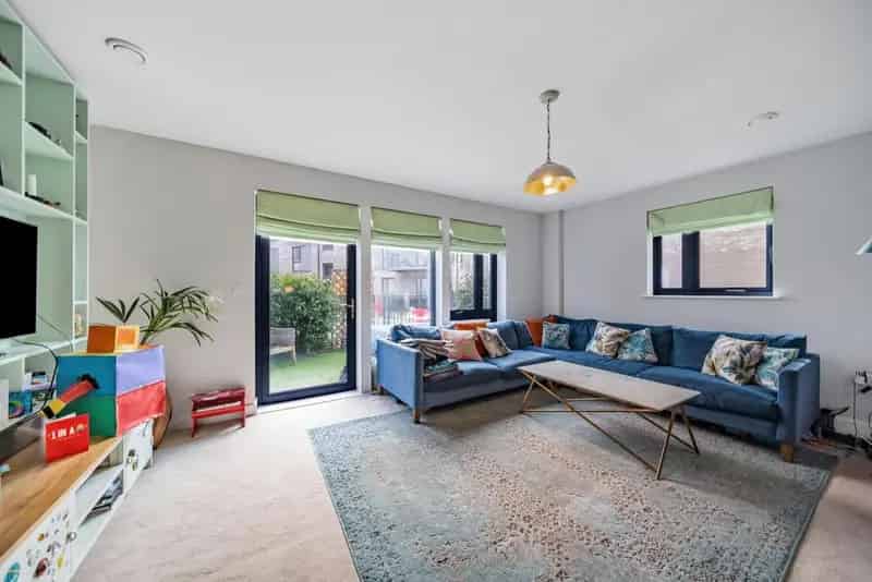 Flat For Sale , London, England