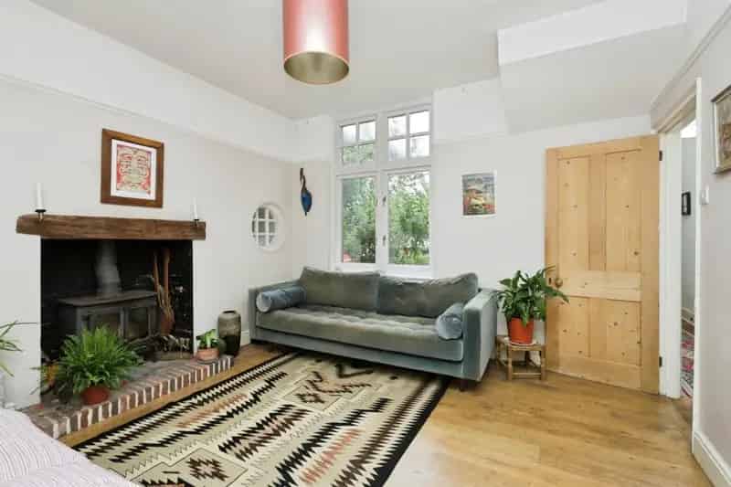 Four Bedroom Detached Family Home with Expansive Garden