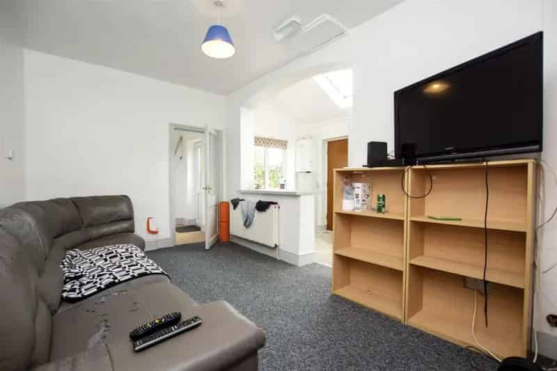 7 Bedroom Student Property Near University For Sale