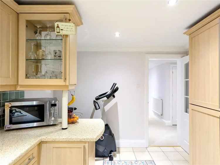 2 bedroom flat/apartment in Lower Parkstone