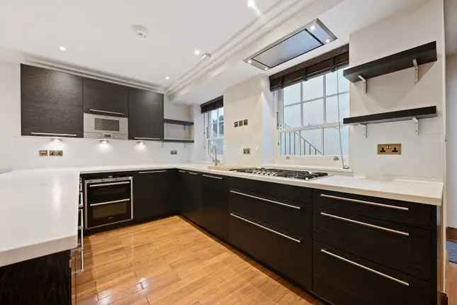 Link-detached house for sale in Montpelier Square, London SW7