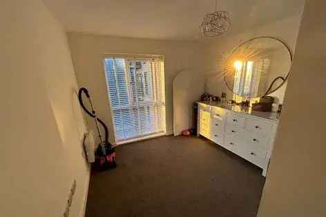 2 Bedroom Apartment London 57m²