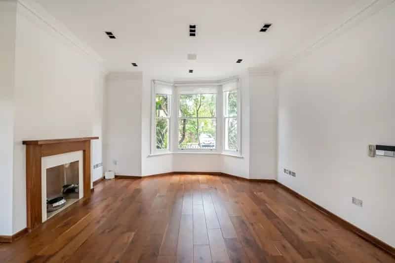 4 Bedroom Victorian Family Home 3000 sq ft South West Garden