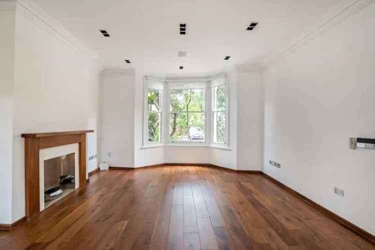 4 Bedroom Victorian Family Home 3000 sq ft South West Garden