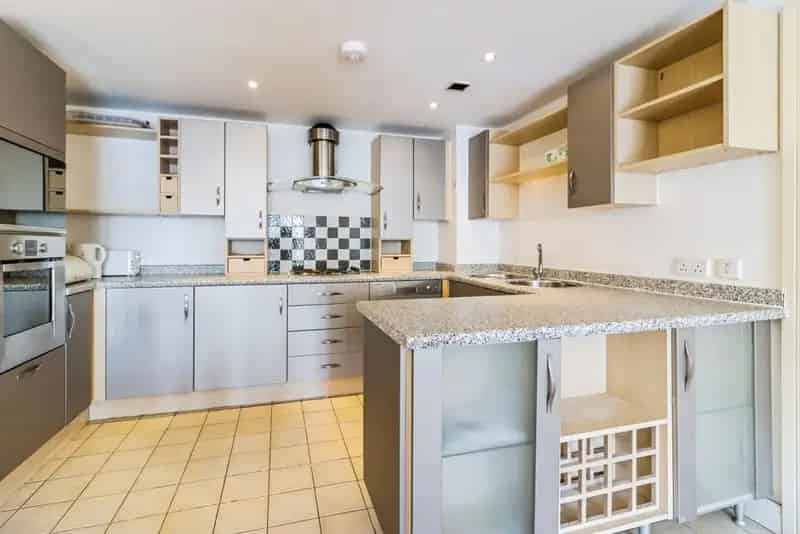 2 Bedroom Flat for Sale Manchester City Centre Parking Balcony
