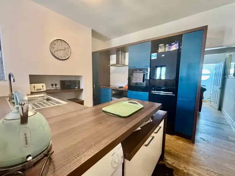 3 Bedroom Terrace House For Sale