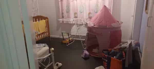 Spacious 2 Bed Second Floor Flat