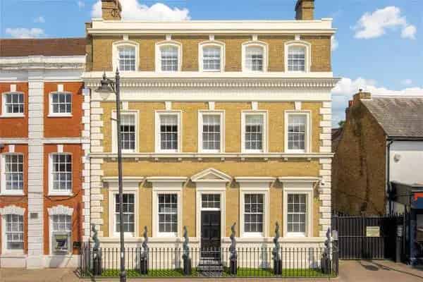 Elegant Grade II Listed Georgian House in Hoddesdon