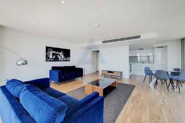 Flat for sale in Landmark East Tower, London E14