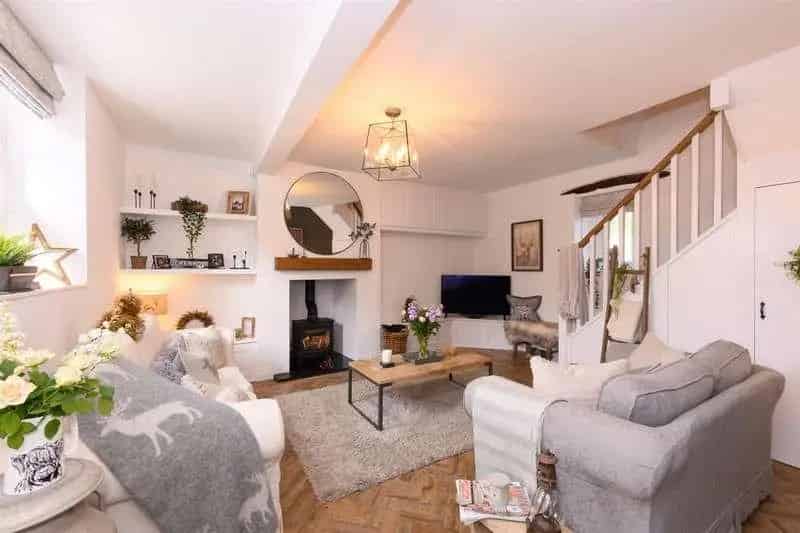 3 bed house for sale
