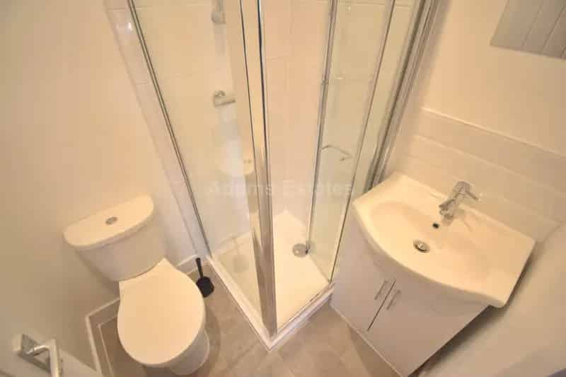 1 Bedroom Studio House to Rent - Bills Included