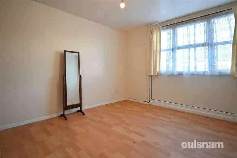 3 Bed House For Sale Near Midland Metropolitan University Hospital