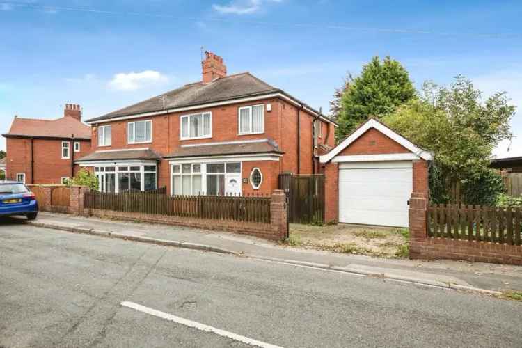 3 Bedroom Semi Detached House for Sale Pontefract