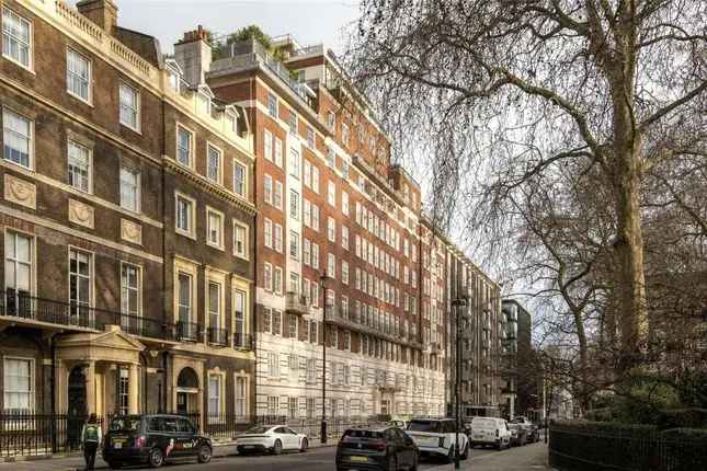 Flat for sale in Portman Square, Marylebone, London W1H