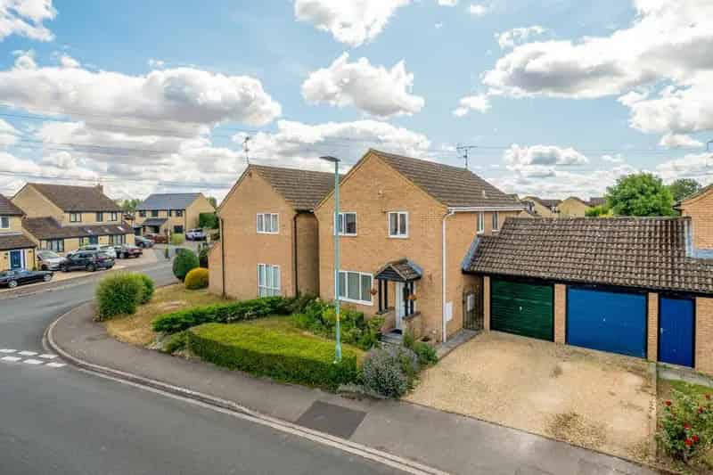 4 Bedroom Detached House for Sale near Cirencester