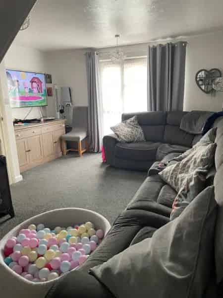 3 Bedroom House Spring Lane