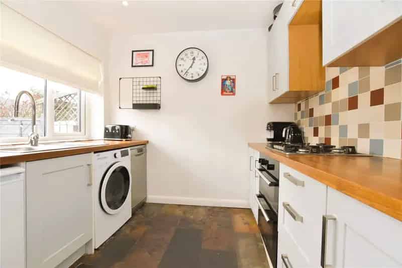 3 Bed Terraced House - Large Garden - Ideal First Home