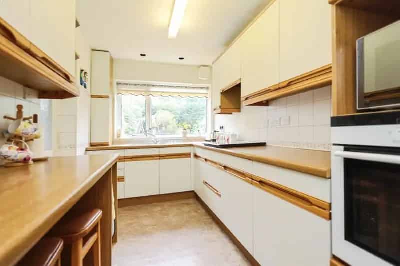 Three Bedroom Detached Family Home For Sale