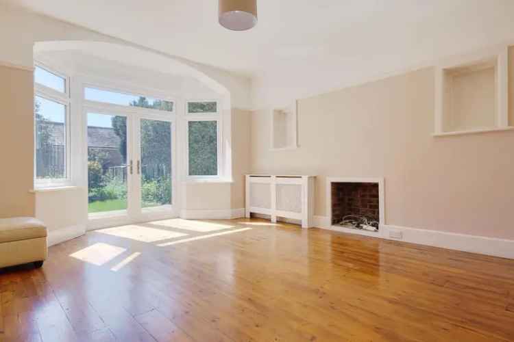 4 Bedroom Detached House for Sale in Queens Park Bournemouth