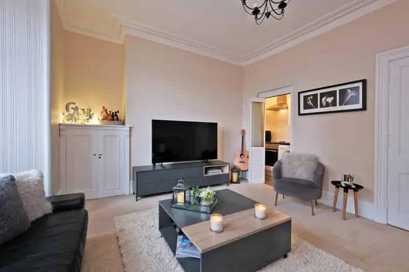 Stylish 1-Bedroom Flat in Ferryhill Aberdeen - First Time Buyers & Investors